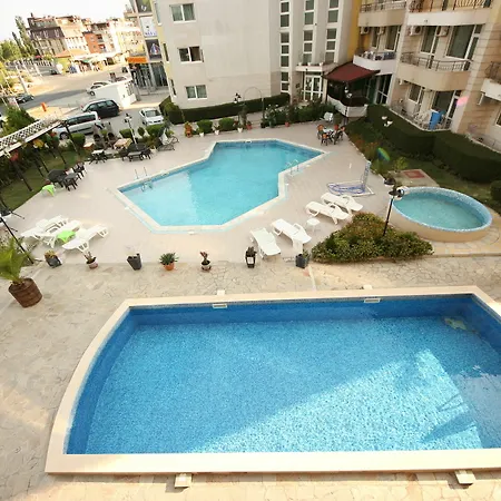 Menada Sea Regal Апартаменты *