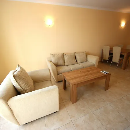 Menada Sea Regal Apartment *